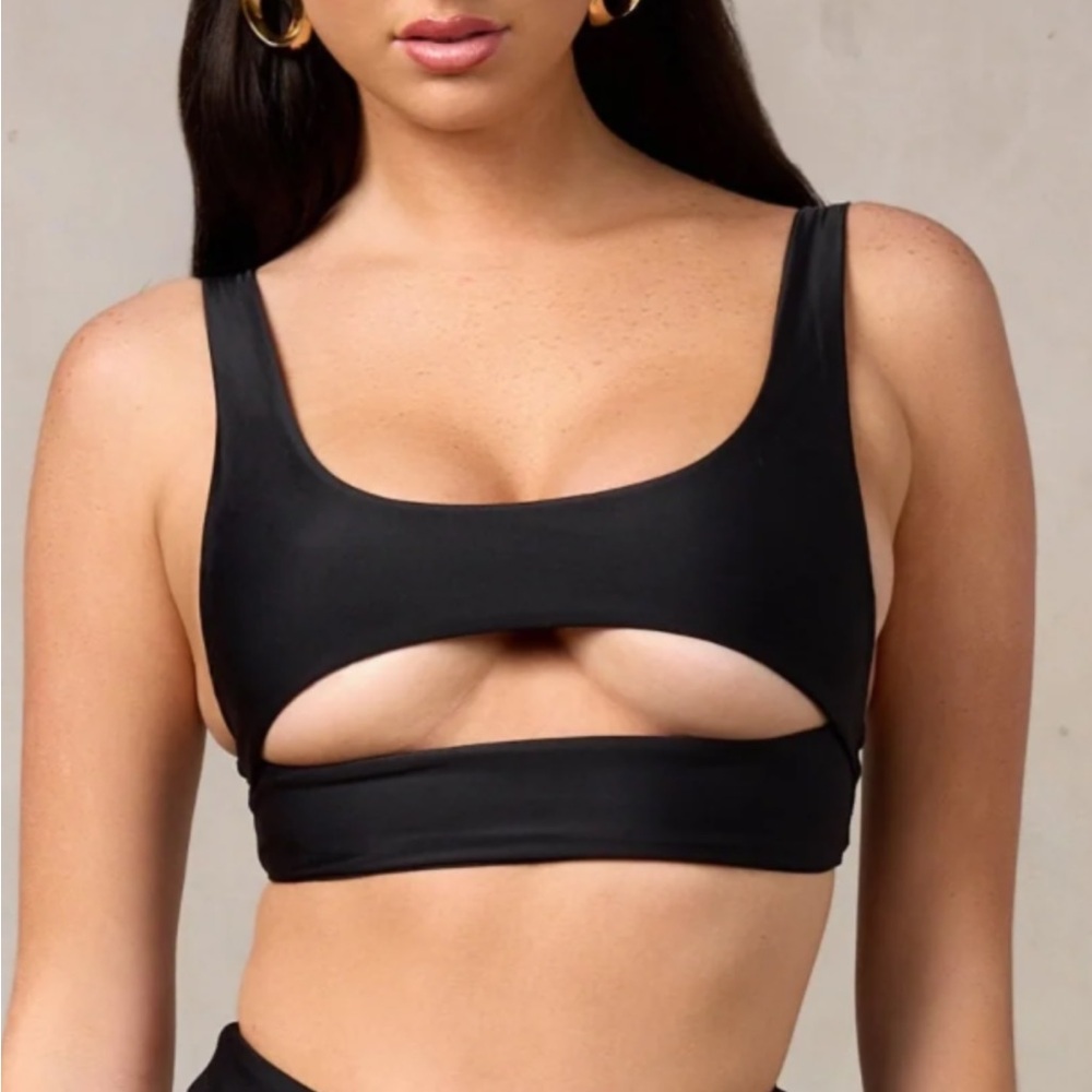 NWT! MBM Swim underboob Lucky bikini top Sz. Large